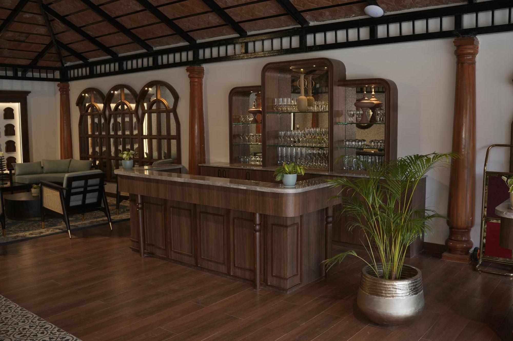 Regenta Resort 瑟格莱什布尔 外观 照片