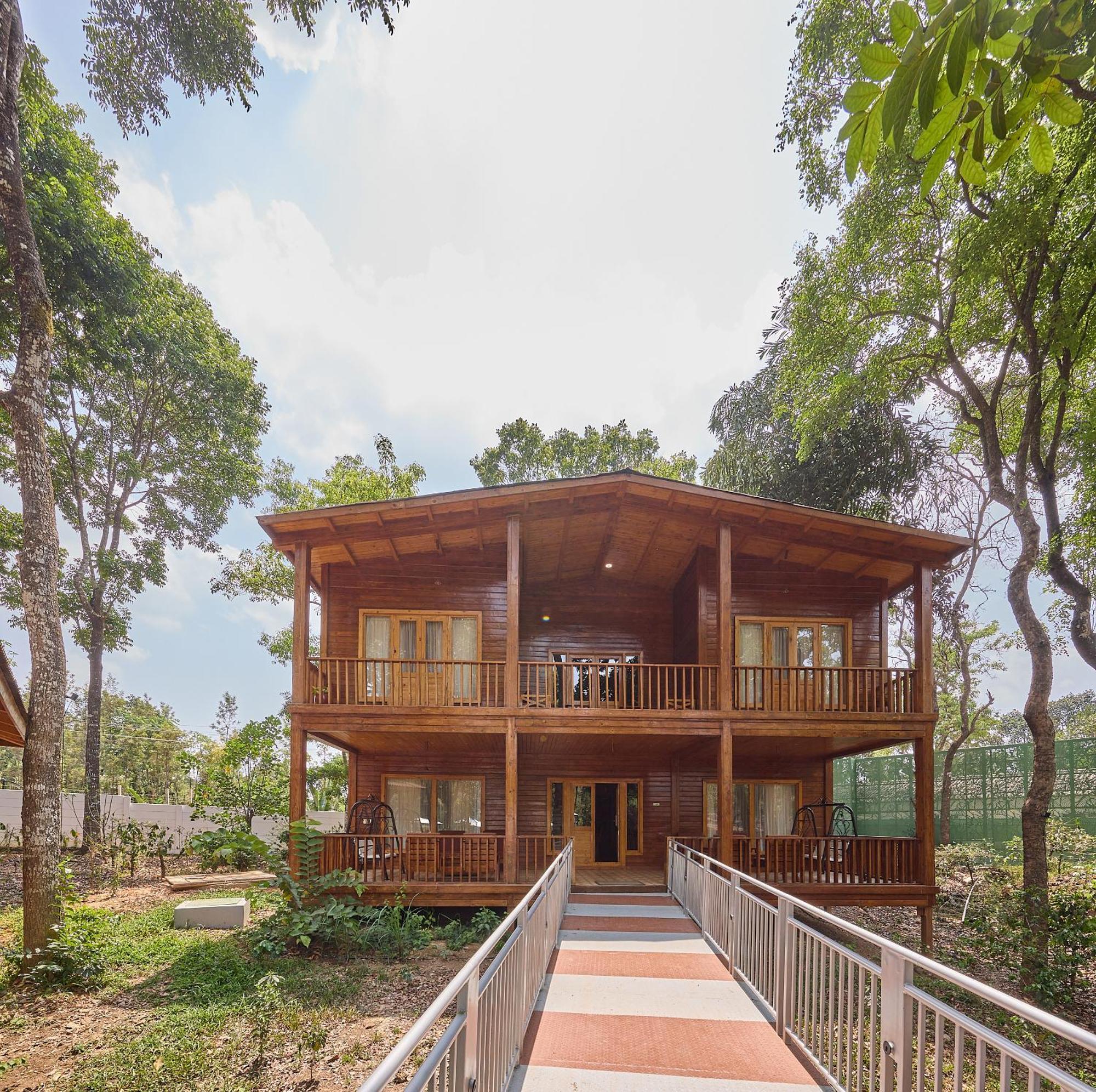 Regenta Resort 瑟格莱什布尔 外观 照片