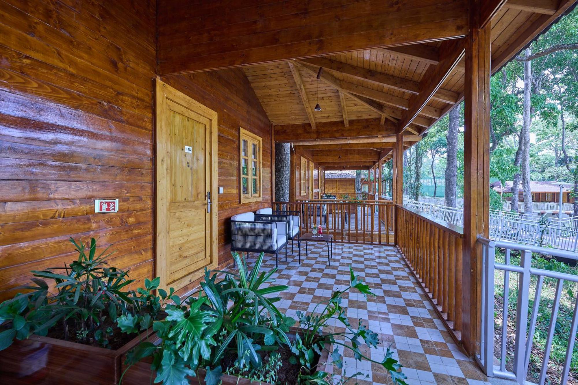 Regenta Resort 瑟格莱什布尔 外观 照片