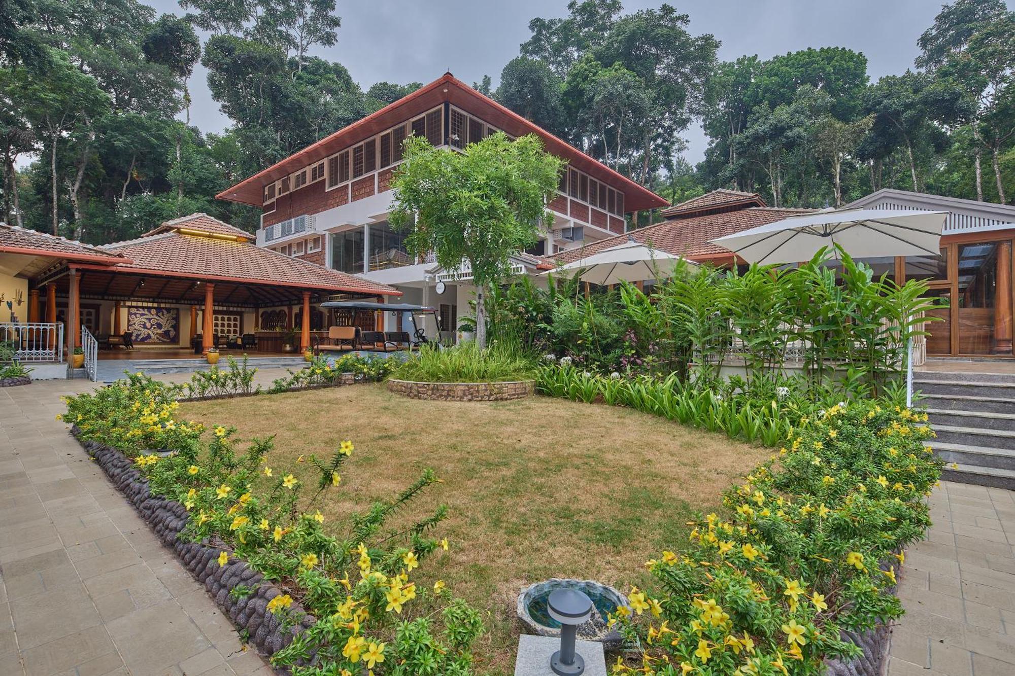 Regenta Resort 瑟格莱什布尔 外观 照片